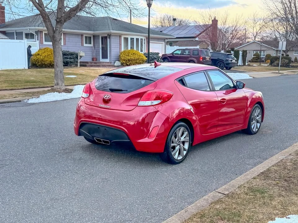 2017 Hyundai Veloster - Image 5 of 18