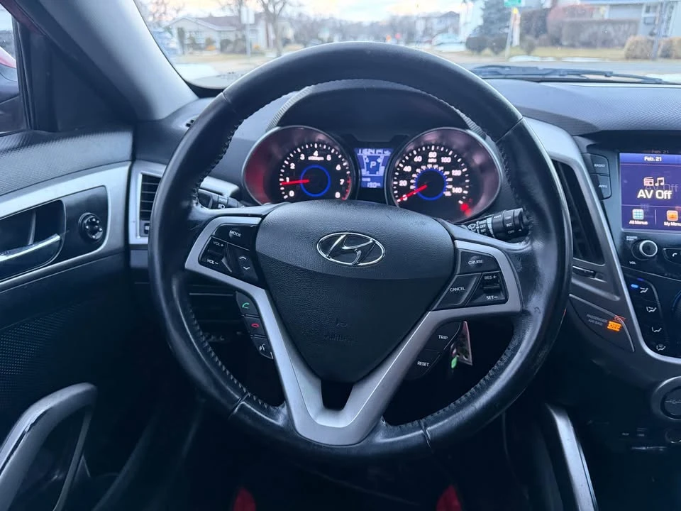 2017 Hyundai Veloster - Image 17 of 18