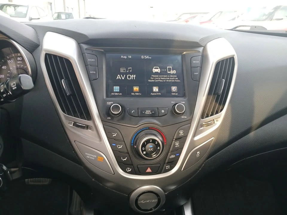 2017 Hyundai Veloster - Image 14 of 18