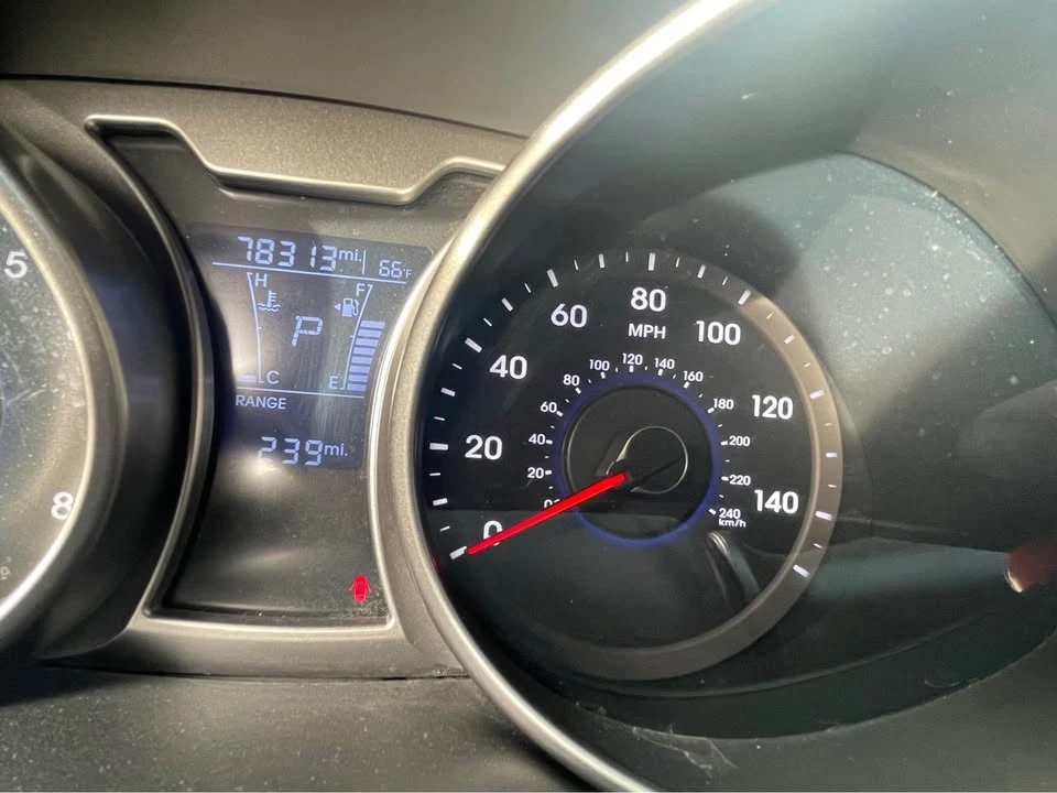 2017 Hyundai Veloster - Image 11 of 14