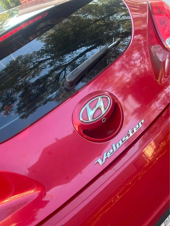 2017 Hyundai Veloster - Image 4 of 14