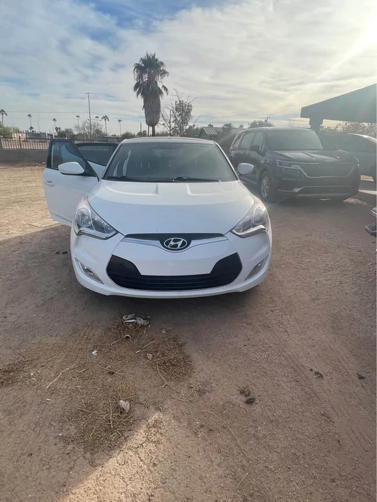 2017 Hyundai Veloster - Image 5 of 14
