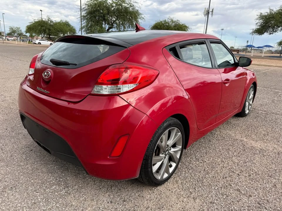 2017 Hyundai Veloster - Image 7 of 20