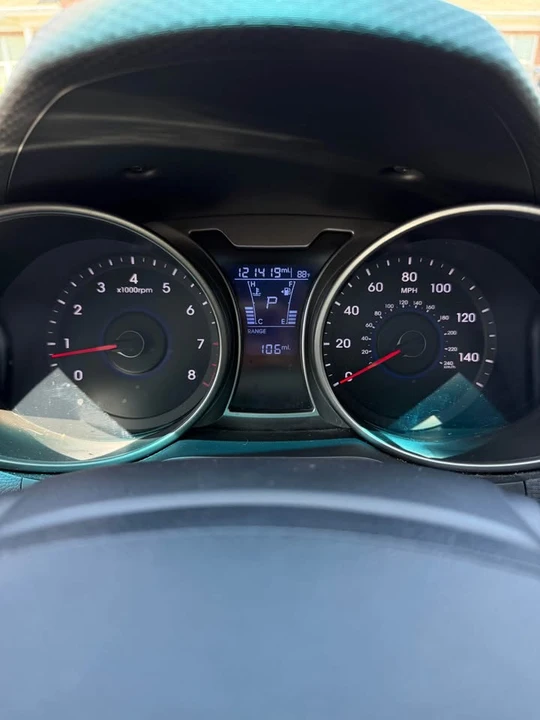 2017 Hyundai Veloster - Image 7 of 12