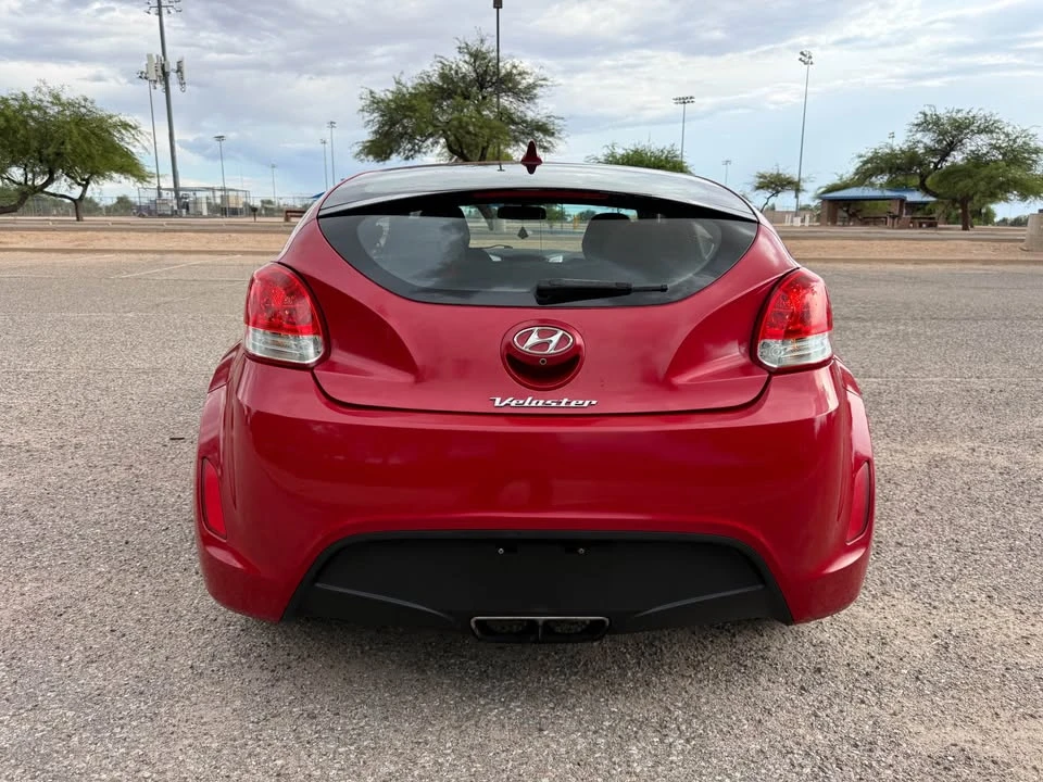 2017 Hyundai Veloster - Image 6 of 20
