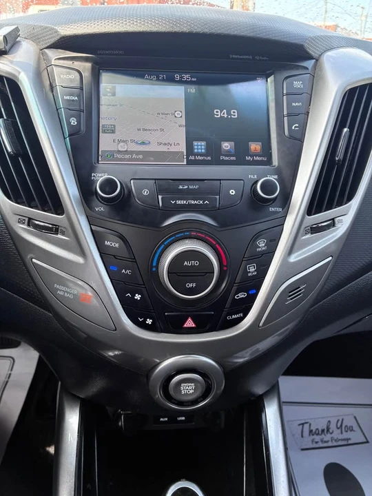 2017 Hyundai Veloster - Image 13 of 19