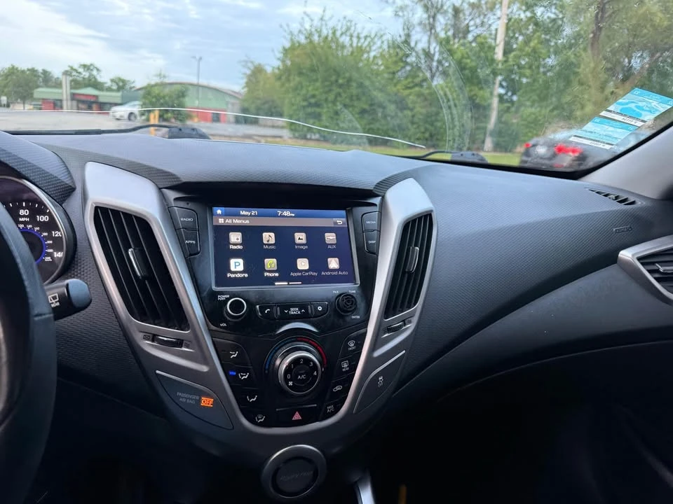 2017 Hyundai Veloster - Image 20 of 20