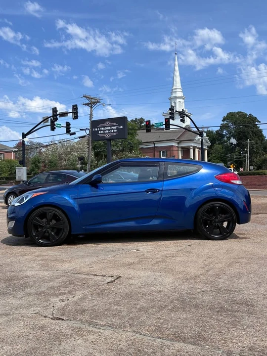 2017 Hyundai Veloster - Image 4 of 19