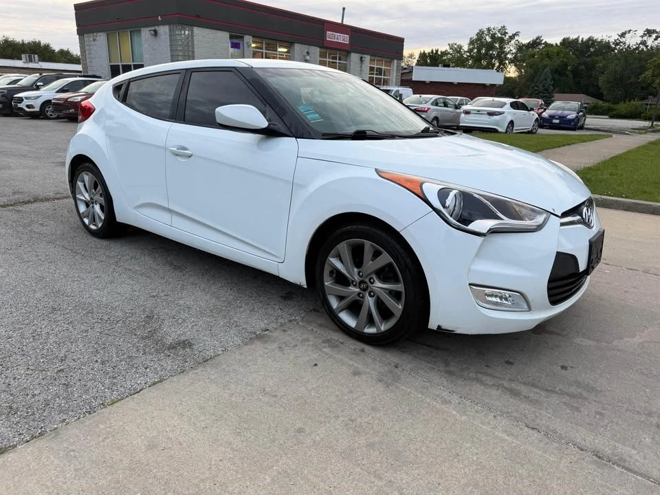 2017 Hyundai Veloster - Image 3 of 20