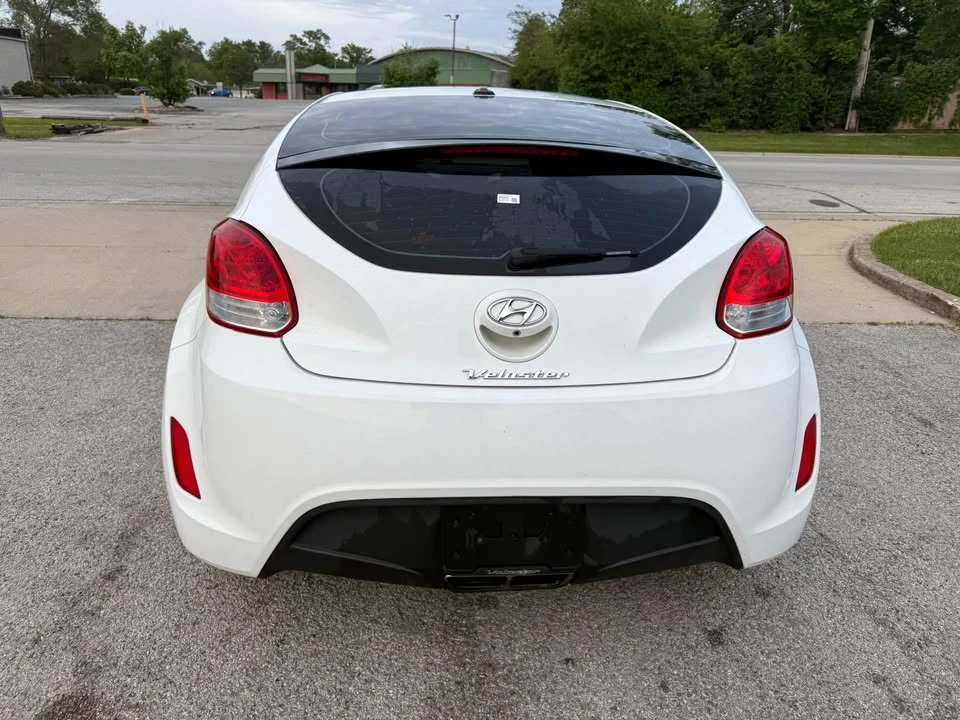 2017 Hyundai Veloster - Image 6 of 20