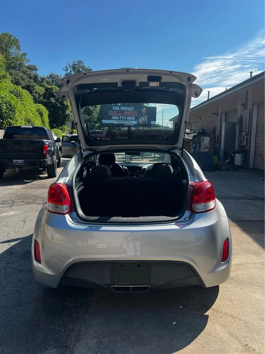 2017 Hyundai Veloster - Image 15 of 18