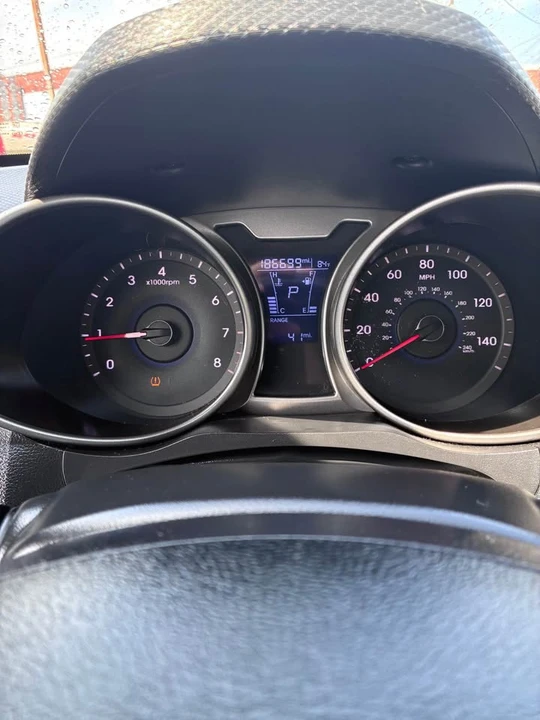 2017 Hyundai Veloster - Image 15 of 19