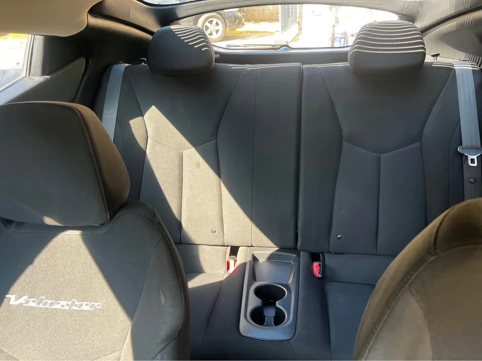2017 Hyundai Veloster - Image 14 of 18