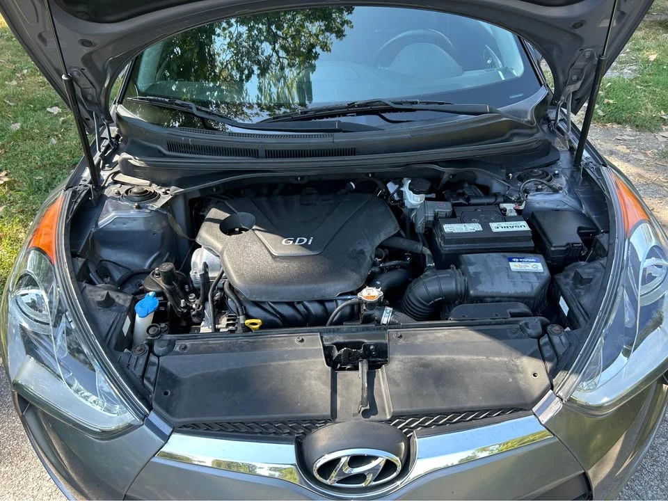 2017 Hyundai Veloster - Image 12 of 13