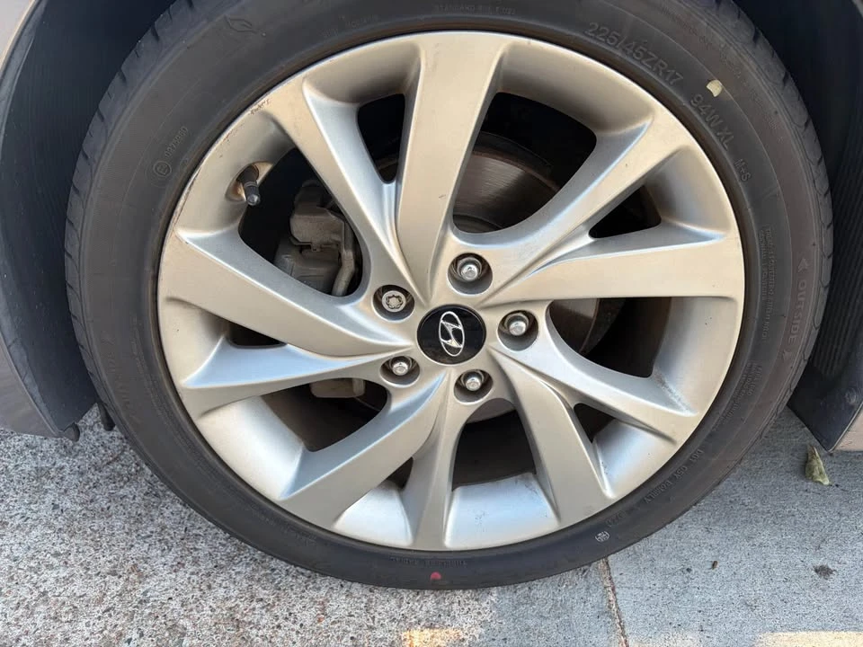 2017 Hyundai Veloster - Image 12 of 20