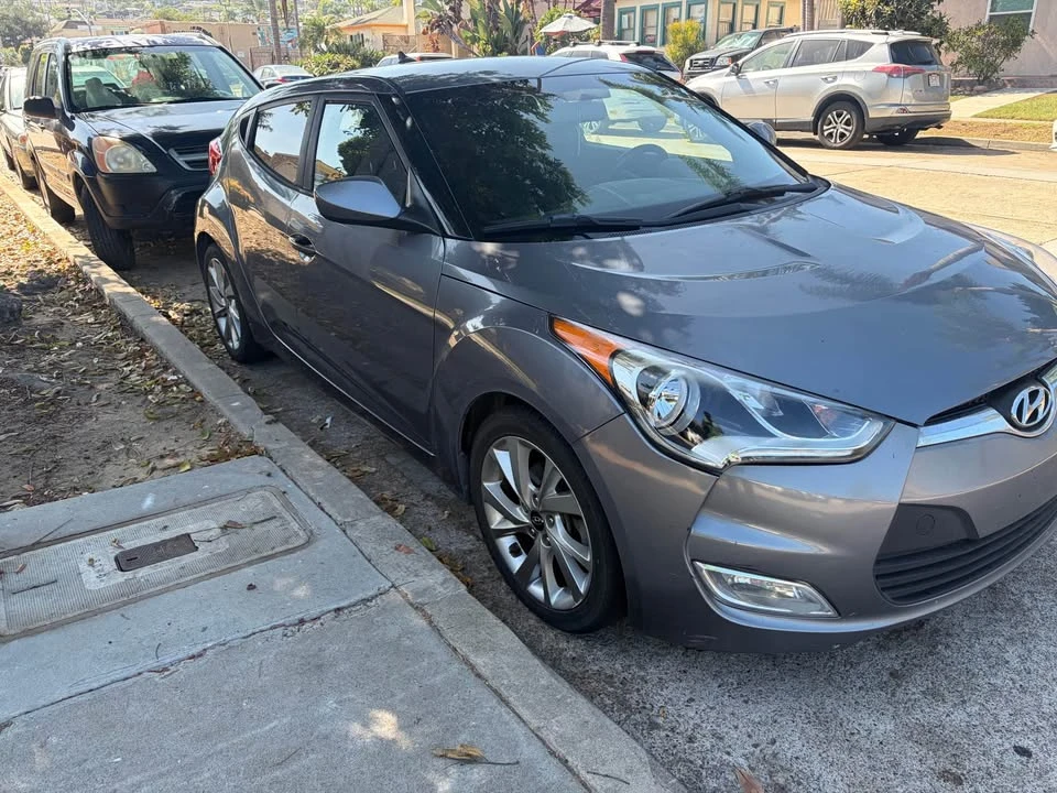 2017 Hyundai Veloster - Image 3 of 20