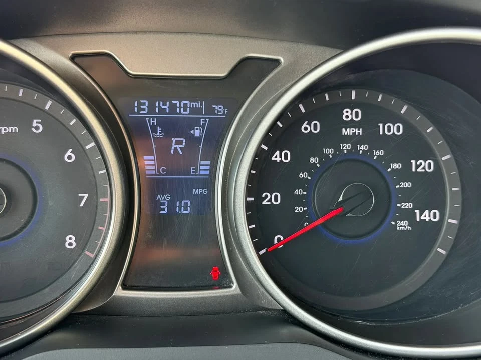 2017 Hyundai Veloster - Image 12 of 12