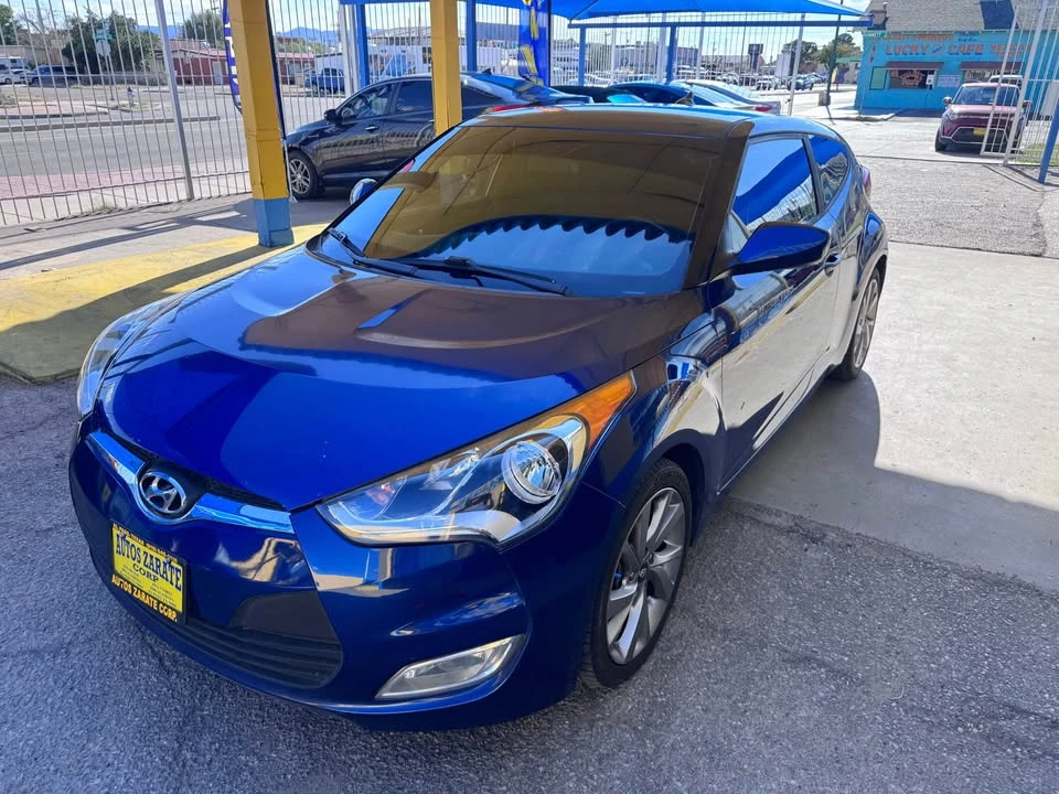 2017 Hyundai Veloster - Image 2 of 6