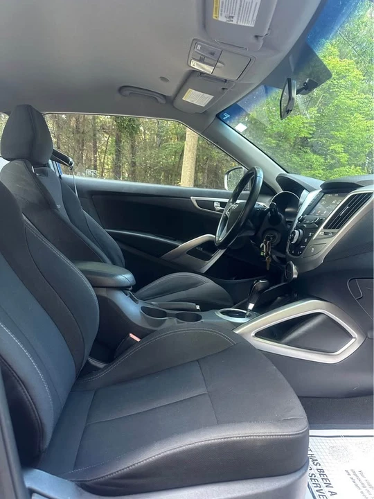 2017 Hyundai Veloster - Image 13 of 20