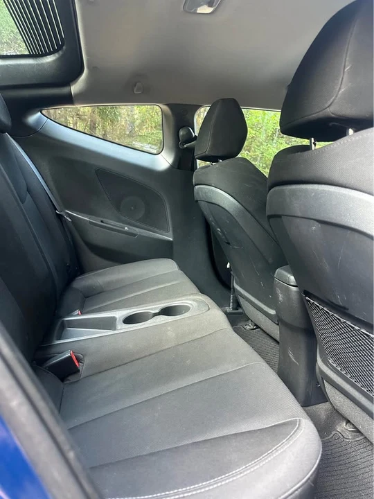 2017 Hyundai Veloster - Image 17 of 20