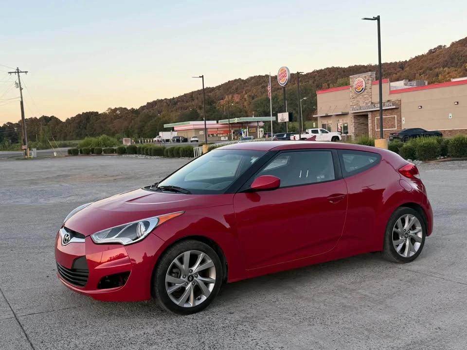 2017 Hyundai Veloster - Image 16 of 16