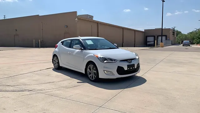 2017 Hyundai Veloster Coupe 3D