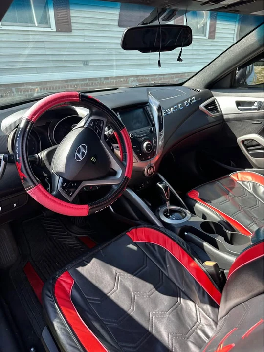 2017 Hyundai Veloster - Image 5 of 6