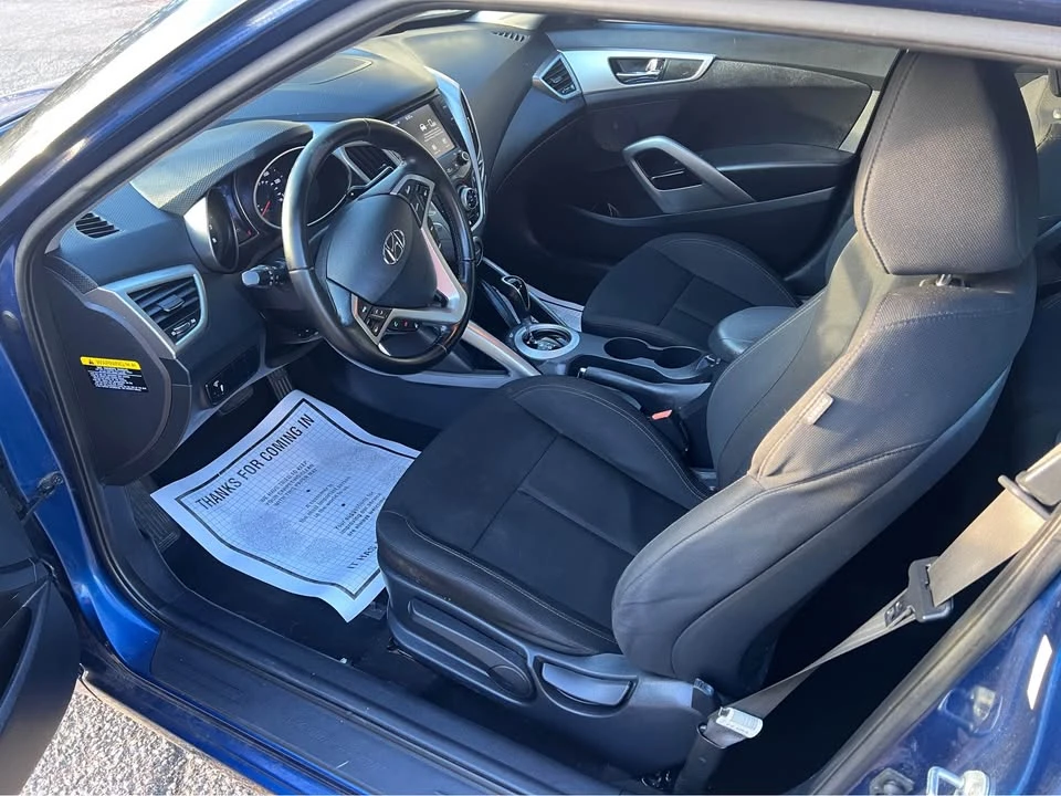 2017 Hyundai Veloster - Image 7 of 17