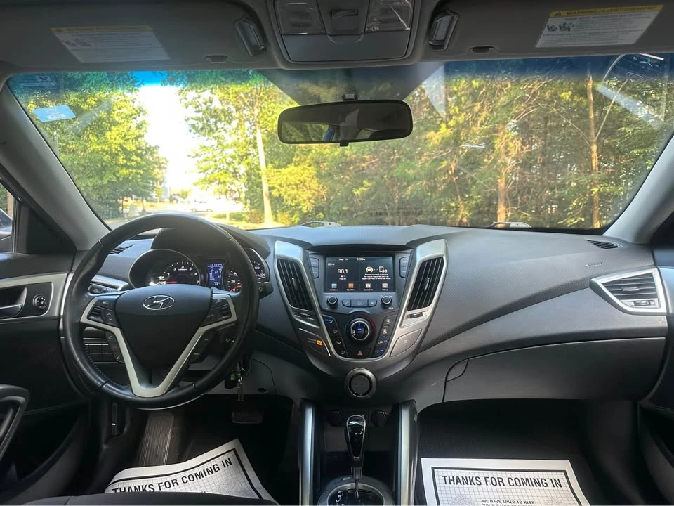 2017 Hyundai Veloster - Image 15 of 20