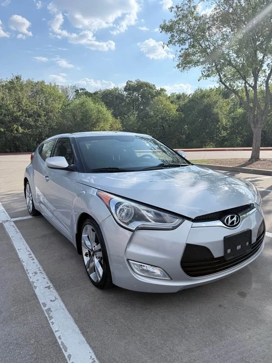 2017 Hyundai Veloster - Image 8 of 13