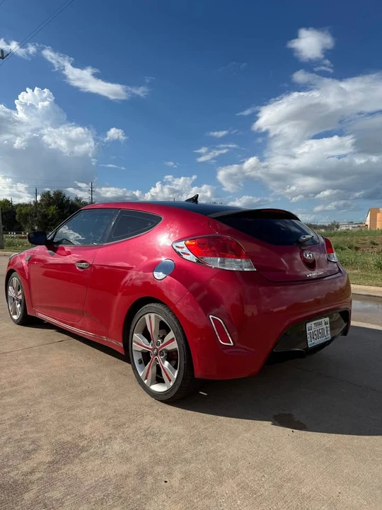2017 Hyundai Veloster - Image 4 of 14