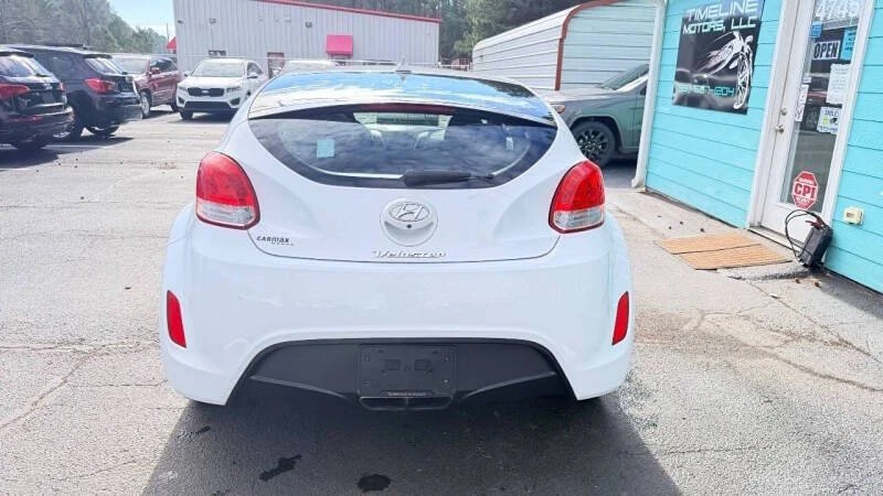 2017 Hyundai Veloster - Image 8 of 20