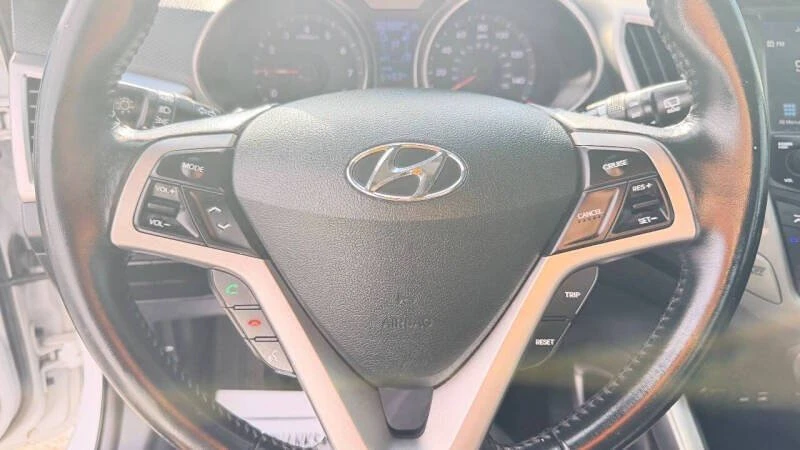 2017 Hyundai Veloster - Image 20 of 20