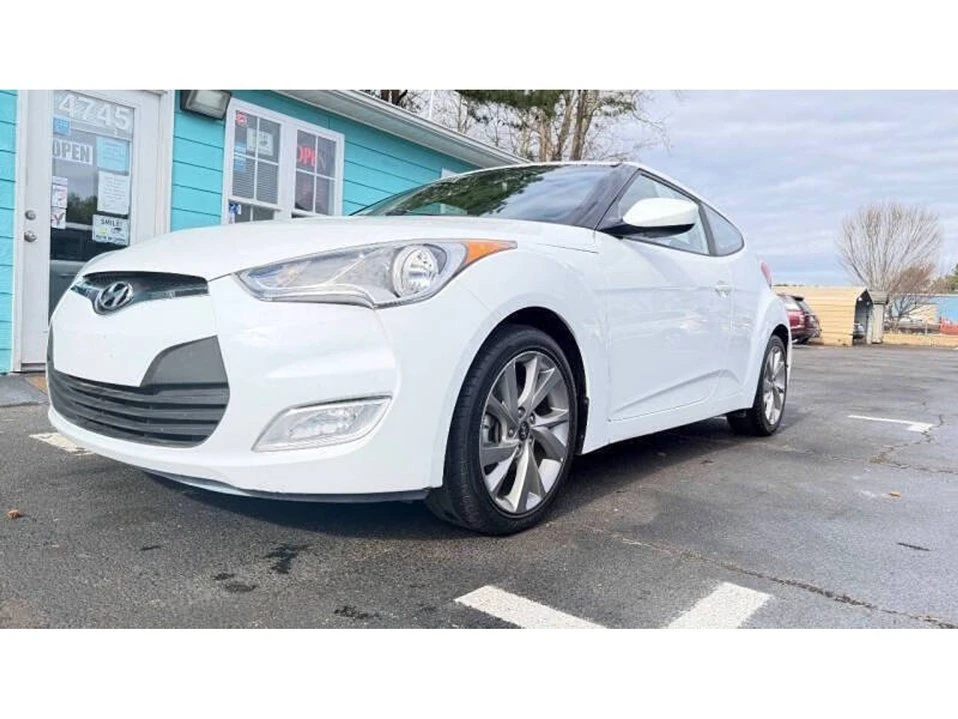2017 Hyundai Veloster - Image 4 of 20