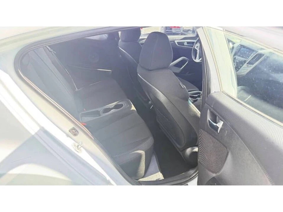 2017 Hyundai Veloster - Image 13 of 20