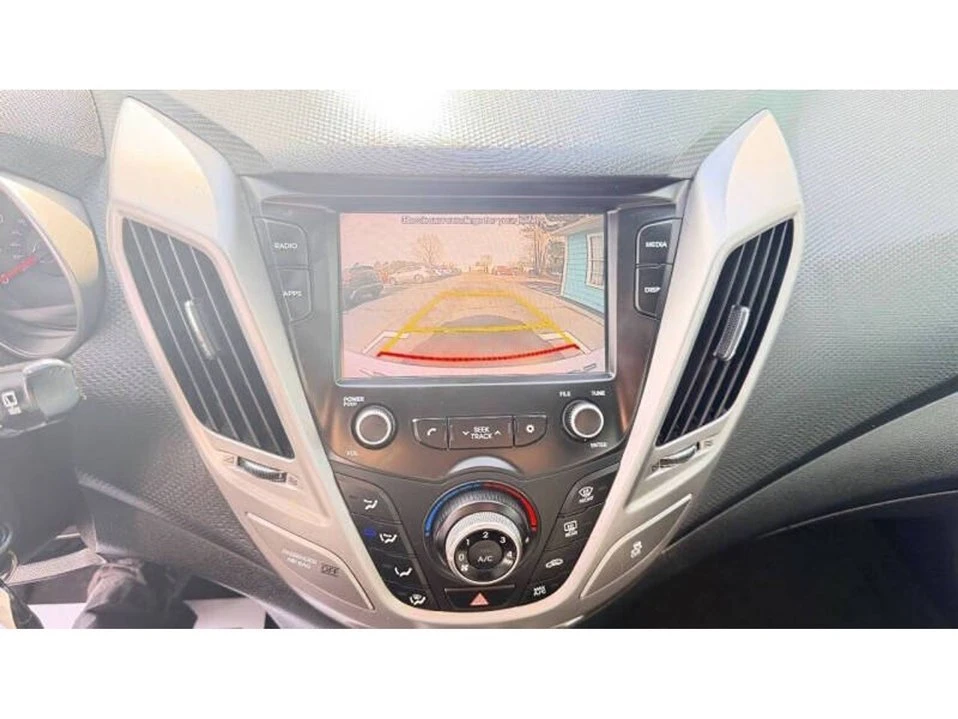 2017 Hyundai Veloster - Image 19 of 20