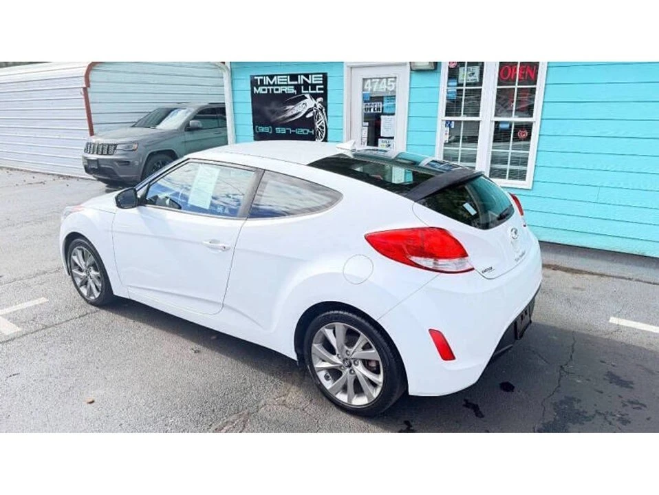 2017 Hyundai Veloster - Image 7 of 20
