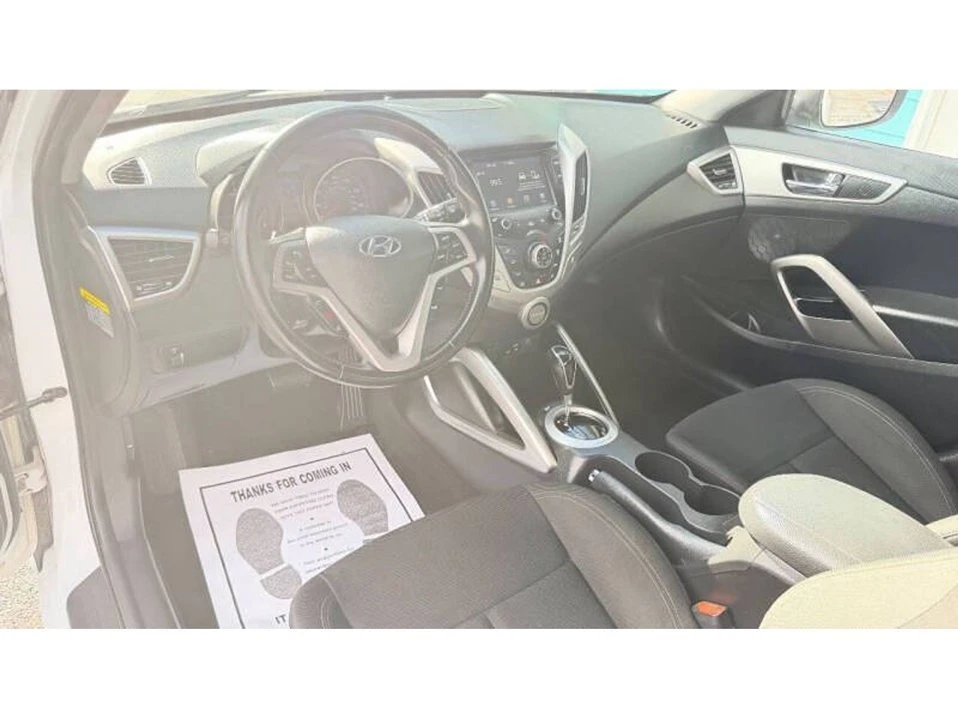 2017 Hyundai Veloster - Image 15 of 20