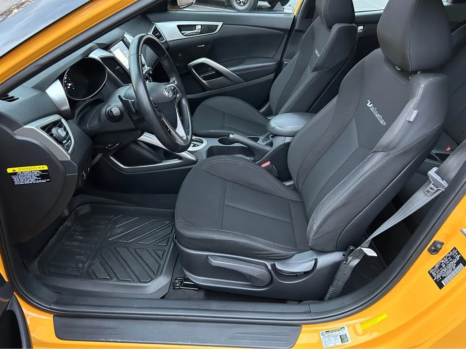 2017 Hyundai Veloster - Image 6 of 18