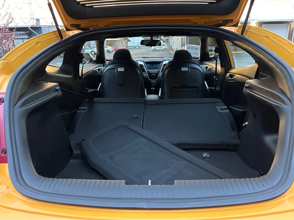 2017 Hyundai Veloster - Image 14 of 18