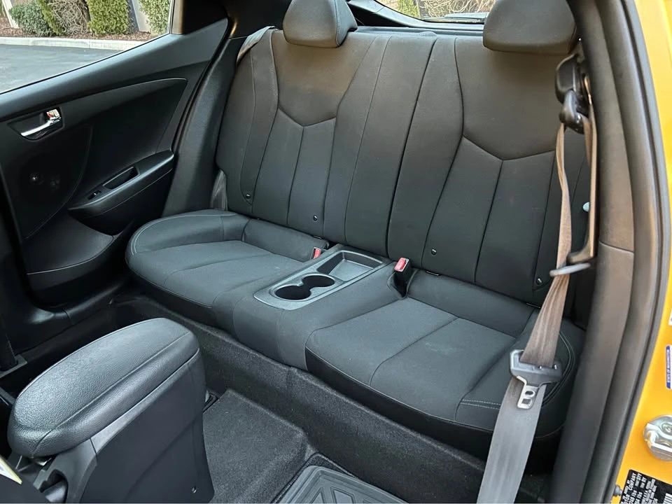 2017 Hyundai Veloster - Image 11 of 18