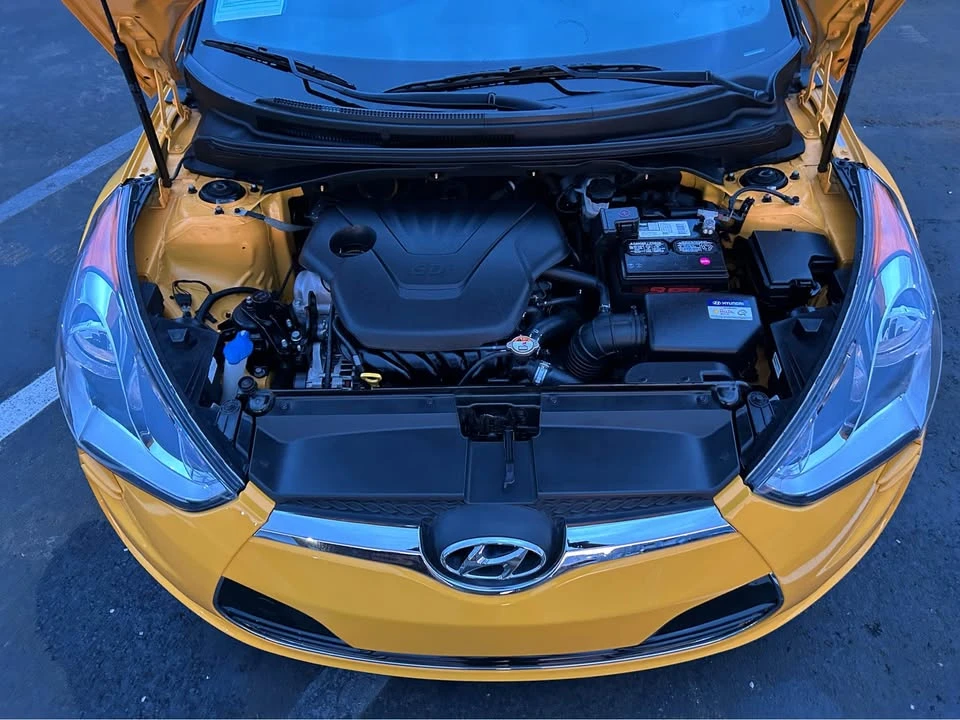 2017 Hyundai Veloster - Image 16 of 18