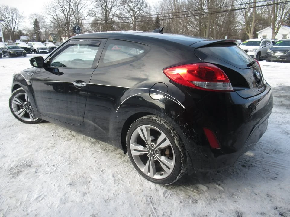 2017 Hyundai Veloster - Image 3 of 7