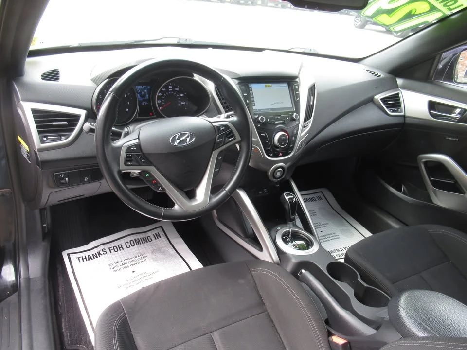 2017 Hyundai Veloster - Image 7 of 11