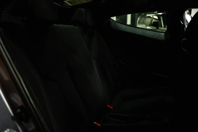 2017 Hyundai Veloster - Image 10 of 20