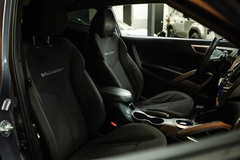 2017 Hyundai Veloster - Image 12 of 20