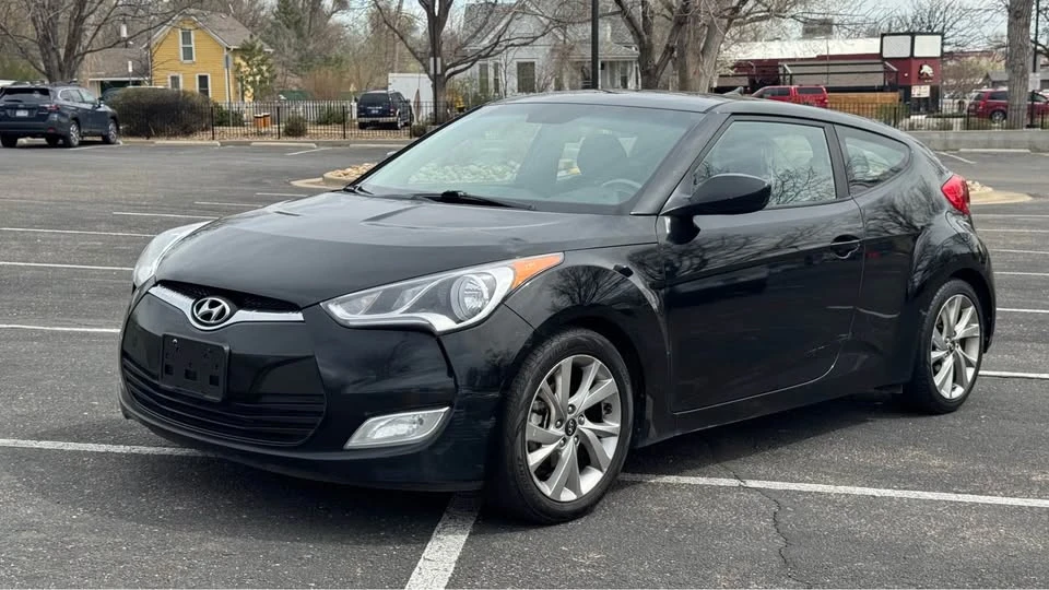 2017 Hyundai Veloster - Image 6 of 12