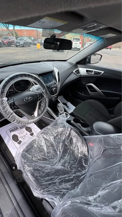 2017 Hyundai Veloster - Image 9 of 13