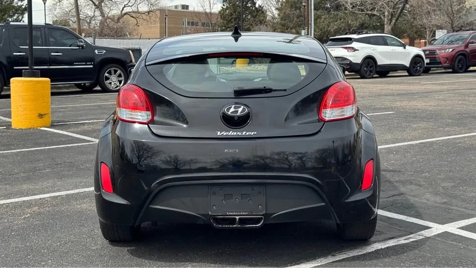 2017 Hyundai Veloster - Image 4 of 13