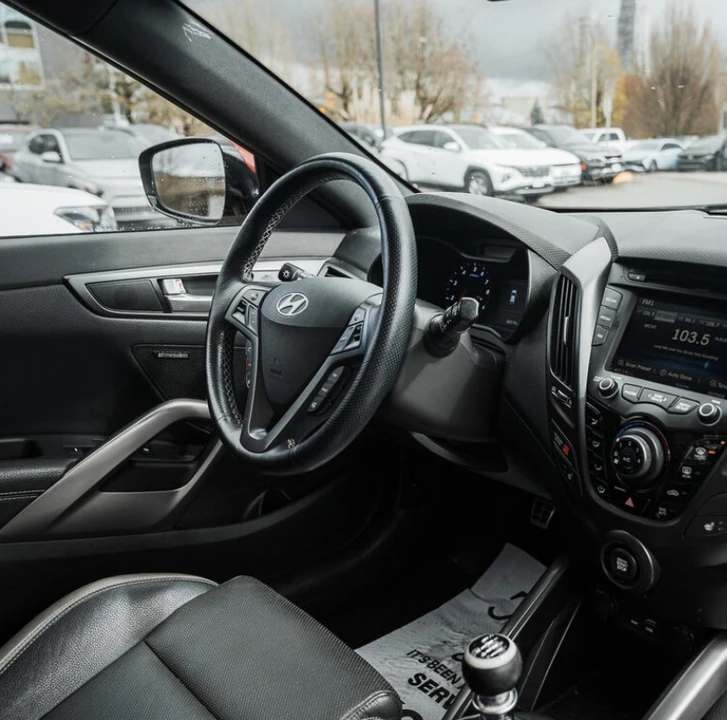 2017 Hyundai Veloster - Image 3 of 5